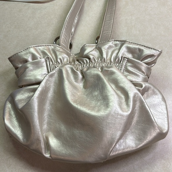 Payless Metallic Silver Gold Shoulder Handbag EUC - Picture 8 of 12